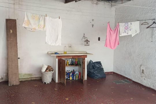 Área de serviço de casa à venda com 3 quartos, 375m² em Pompeia, São Paulo