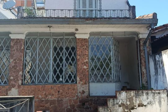 Fachada de casa à venda com 3 quartos, 375m² em Pompeia, São Paulo