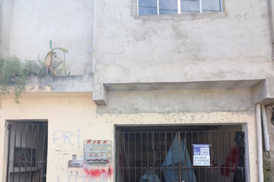 Fachada  de casa à venda com 2 quartos, 150m² em Jardim Irene, São Bernardo do Campo