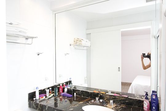 Banheiro de kitnet/studio à venda com 1 quarto, 29m² em Buritis, Belo Horizonte