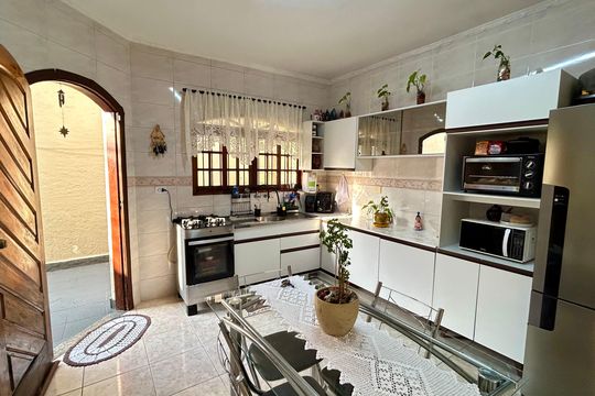Cozinha de casa à venda com 3 quartos, 174m² em Jardim Tranquilidade, Guarulhos