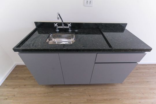 Sala/Cozinha de apartamento para alugar com 1 quarto, 30m² em Quarta Parada, São Paulo