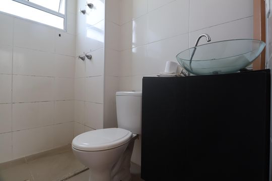 Banheiro  de apartamento para alugar com 2 quartos, 40m² em Igara, Canoas