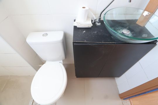 Banheiro  de apartamento para alugar com 2 quartos, 40m² em Igara, Canoas