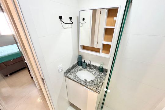 Banheiro de apartamento à venda com 2 quartos, 48m² em Jardim São Paulo, São Paulo