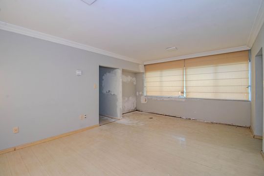 Sala de apartamento para alugar com 4 quartos, 200m² em Petrópolis, Porto Alegre