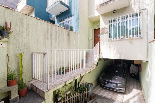 Garagem de casa à venda com 2 quartos, 190m² em Vila Minerva, São Paulo