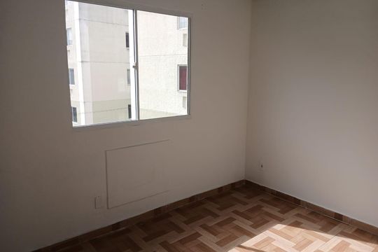 Quarto de apartamento para alugar com 2 quartos, 65m² em Santa Cruz, Rio de Janeiro
