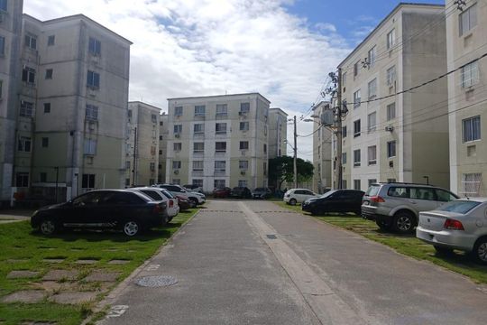 Garagem de apartamento para alugar com 2 quartos, 65m² em Santa Cruz, Rio de Janeiro