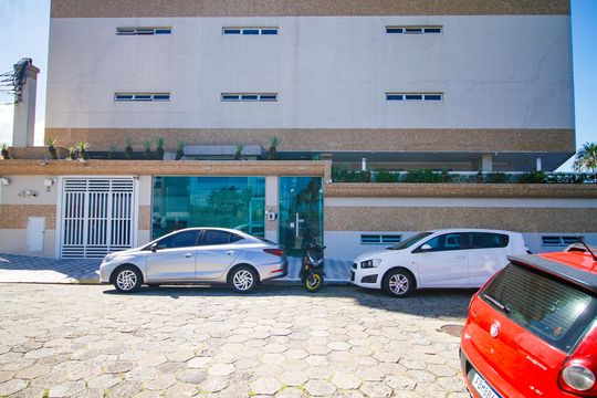 Fachada de apartamento para alugar com 3 quartos, 141m² em Vilamar, Praia Grande