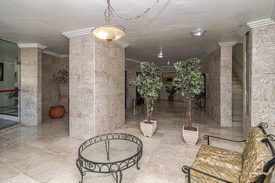 hall de entrada_3 de apartamento à venda com 3 quartos, 88m² em Aclimação, São Paulo