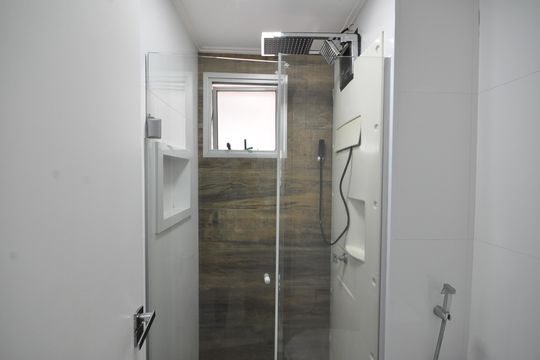 Banheiro de apartamento para alugar com 2 quartos, 56m² em Vila Gustavo, São Paulo