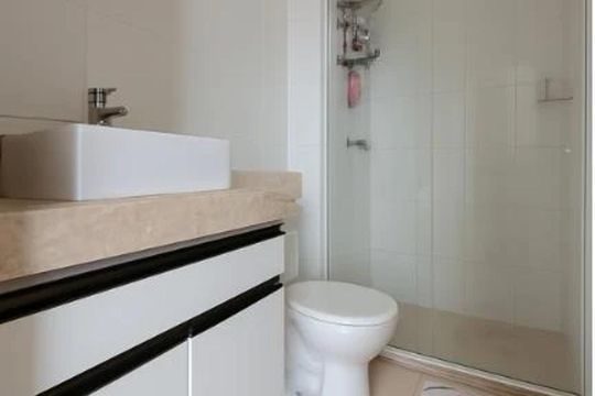 Banheiro de apartamento à venda com 3 quartos, 67m² em Passo d’Areia, Porto Alegre