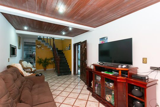 Casa à venda com 3 quartos, 168m² em Cidade Líder, São Paulo