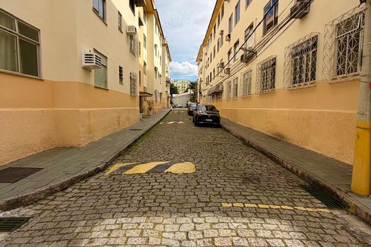 Área externa de apartamento para alugar com 2 quartos, 65m² em Méier, Rio de Janeiro