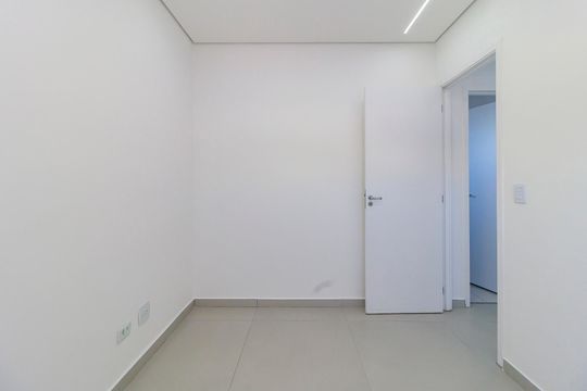 Quarto 2 de apartamento à venda com 2 quartos, 42m² em Jardim Casablanca, São Paulo