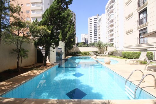 Área comum - Piscina de apartamento à venda com 3 quartos, 194m² em Real Parque, São Paulo