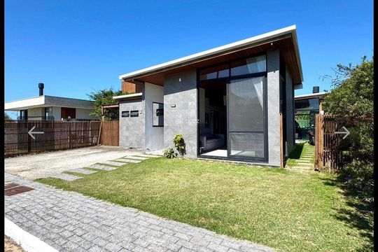 Área externa de casa para alugar com 3 quartos, 200m² em Morro das Pedras, Florianópolis