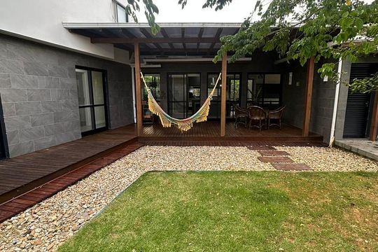 Área externa de casa para alugar com 3 quartos, 200m² em Morro das Pedras, Florianópolis