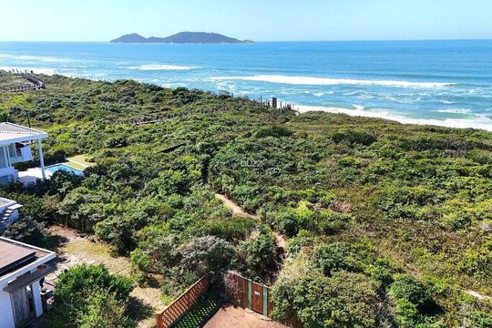 Vista da janela de casa para alugar com 3 quartos, 200m² em Morro das Pedras, Florianópolis