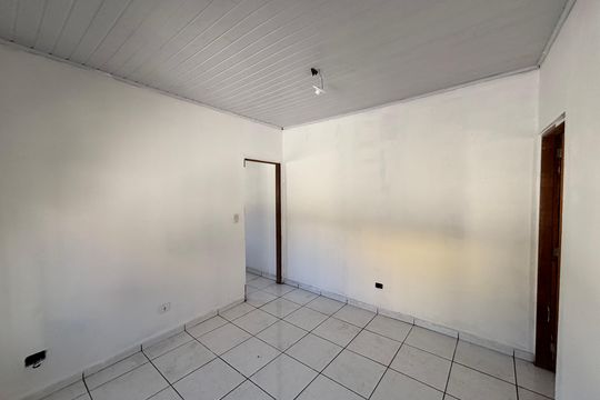 Sala de casa para alugar com 1 quarto, 55m² em Vila Tres Irmaos, Carapicuíba