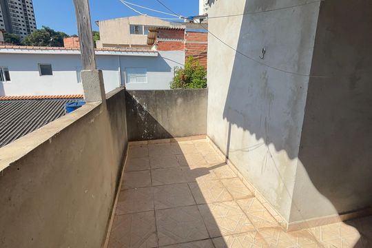Área de Serviço de casa para alugar com 1 quarto, 55m² em Vila Tres Irmaos, Carapicuíba