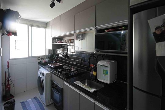 Cozinha de apartamento à venda com 2 quartos, 45m² em Jardim Santa Teresinha, São Paulo