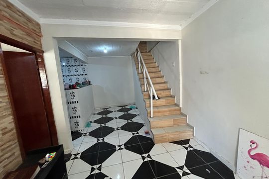 Sala de casa à venda com 3 quartos, 150m² em Vila Valqueire, Rio de Janeiro