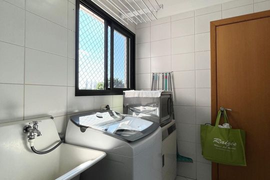 Área de Serviço de apartamento à venda com 4 quartos, 130m² em Nova Campinas, Campinas