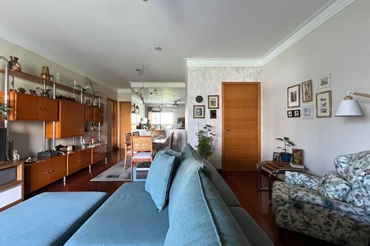 Sala de apartamento à venda com 4 quartos, 130m² em Nova Campinas, Campinas