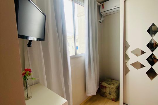 Quarto de apartamento à venda com 2 quartos, 45m² em Jardim Dona Leopoldina, Porto Alegre