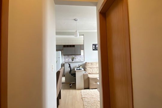 Corredor de apartamento à venda com 2 quartos, 45m² em Jardim Dona Leopoldina, Porto Alegre