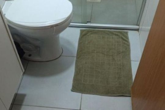 Banheiro de apartamento à venda com 2 quartos, 48m² em Tres Barras, Contagem