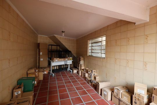 Garagem de casa à venda com 4 quartos, 230m² em Carandiru, São Paulo