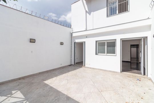 Cozinha de casa para alugar com 4 quartos, 106m² em Jardim Trussardi, São Paulo