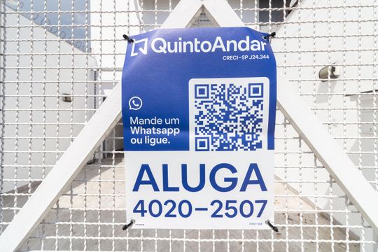 Placa do QuintoAndar de casa para alugar com 4 quartos, 106m² em Jardim Trussardi, São Paulo