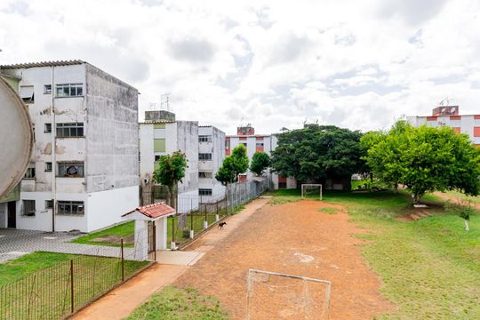 Vista da janela de apartamento para alugar com 2 quartos, 45m² em Santa Rosa de Lima, Porto Alegre