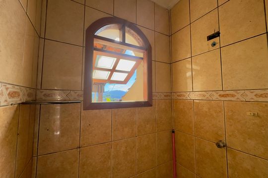 Banheiro da Suíte 1 de casa à venda com 3 quartos, 250m² em Parque Continental Ii, Guarulhos