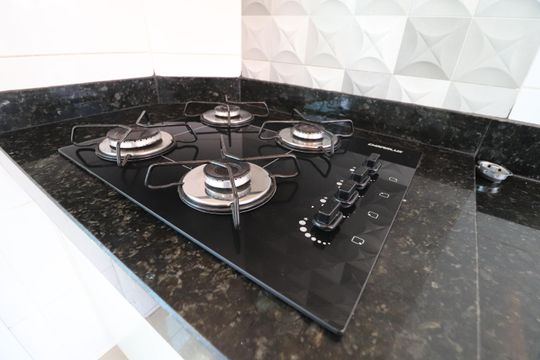 Cozinha de apartamento para alugar com 2 quartos, 40m² em Umuarama, Uberlândia
