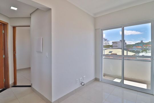 Sala de apartamento para alugar com 2 quartos, 40m² em Umuarama, Uberlândia