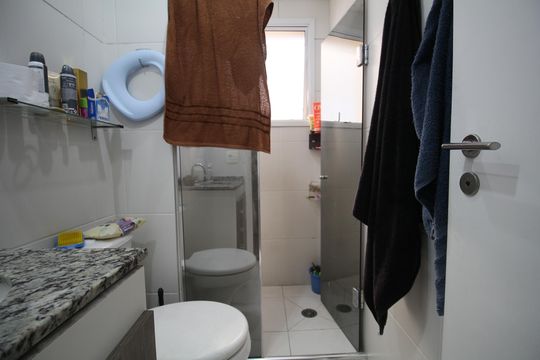 Banheiro 2 de apartamento à venda com 4 quartos, 115m² em Parque Taboao, Taboão da Serra