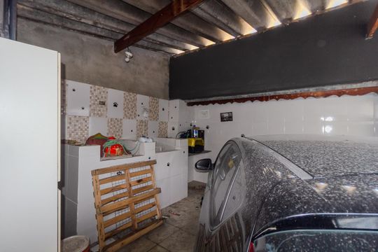 Garagem de casa para alugar com 3 quartos, 220m² em Água Rasa, São Paulo