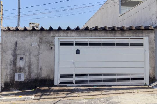 Fachada de casa para alugar com 3 quartos, 220m² em Água Rasa, São Paulo