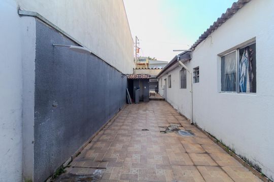 Quintal de casa para alugar com 3 quartos, 220m² em Água Rasa, São Paulo