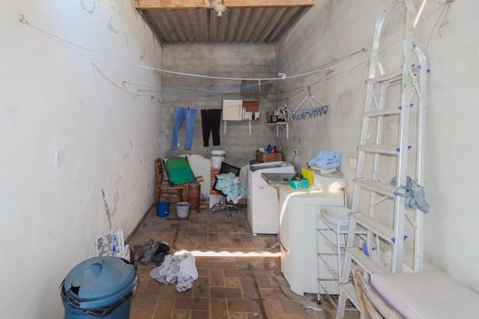 Área de Serviço de casa para alugar com 3 quartos, 220m² em Água Rasa, São Paulo