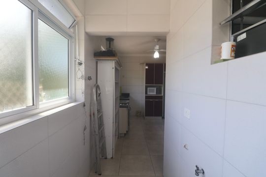 Área de Serviço de apartamento para alugar com 2 quartos, 70m² em Enseada, Guarujá