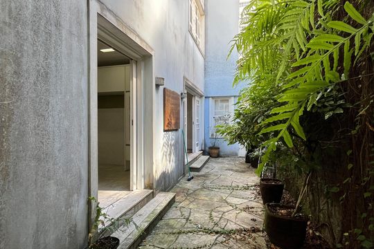 Quintal de casa para alugar com 3 quartos, 300m² em Gonzaga, Santos