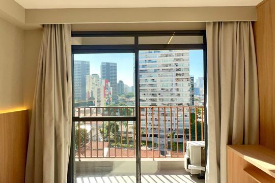 Varanda de kitnet/studio à venda com 1 quarto, 25m² em Pinheiros, São Paulo