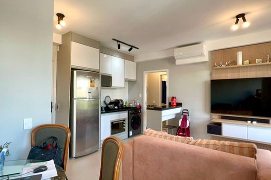 Sala de apartamento à venda com 1 quarto, 35m² em Pinheiros, São Paulo