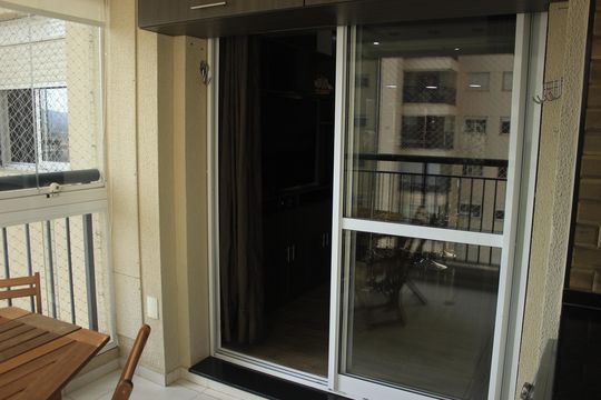 Varanda gourmet de kitnet/studio à venda com 1 quarto, 38m² em Jardim Flor da Montanha, Guarulhos